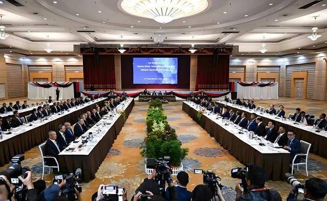 趁热打铁邀请两国北上没一个人提美国AG真人app柬泰刚签停火协议中方(图7)