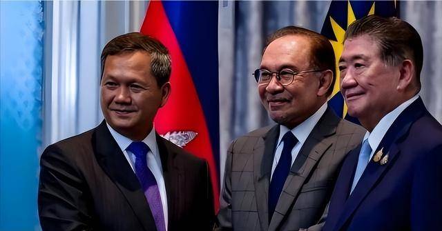 趁热打铁邀请两国北上没一个人提美国AG真人app柬泰刚签停火协议中方(图11)