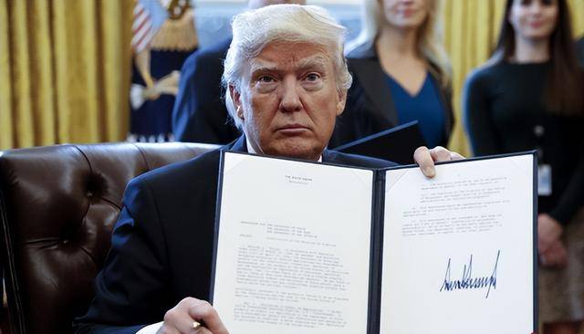 趁热打铁邀请两国北上没一个人提美国AG真人app柬泰刚签停火协议中方(图10)